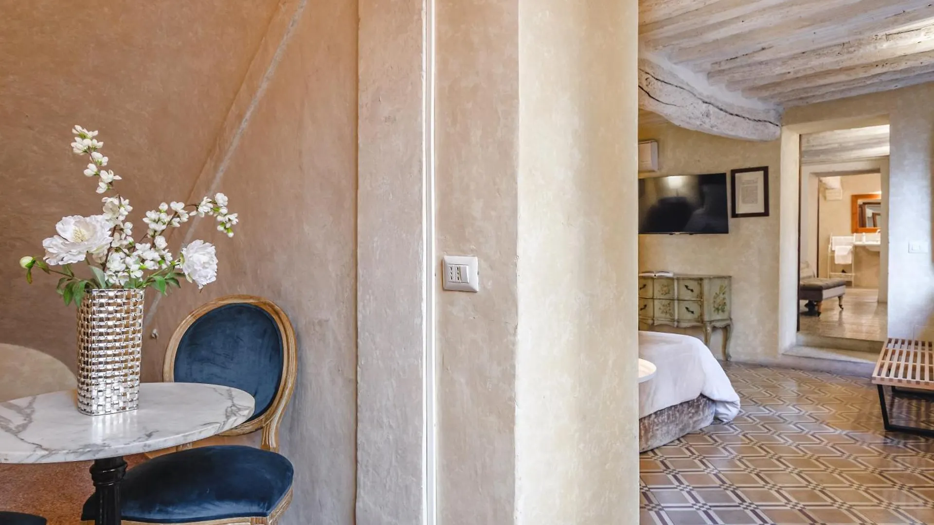 Bed and Breakfast Il Battistero Siena Residenza d'Epoca 2*,  Italia