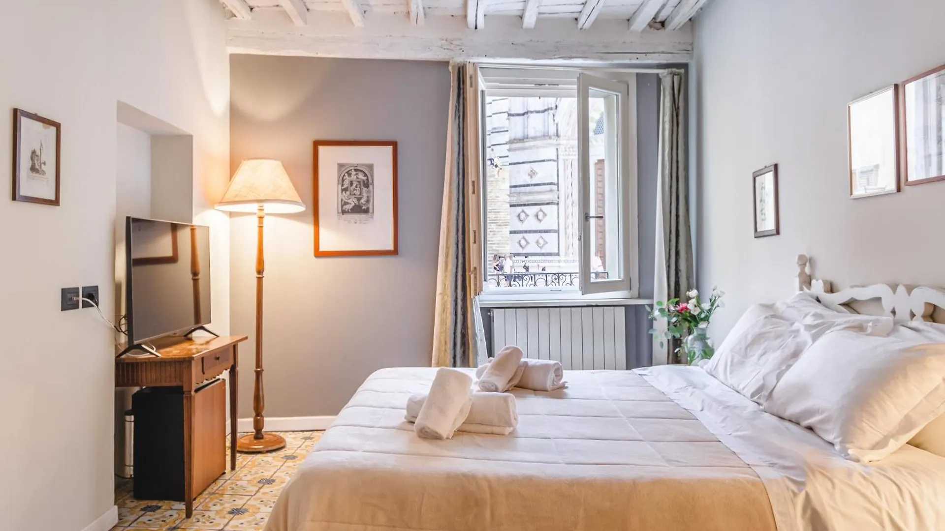 Bed and Breakfast Il Battistero Siena Residenza d'Epoca Bed & Breakfast